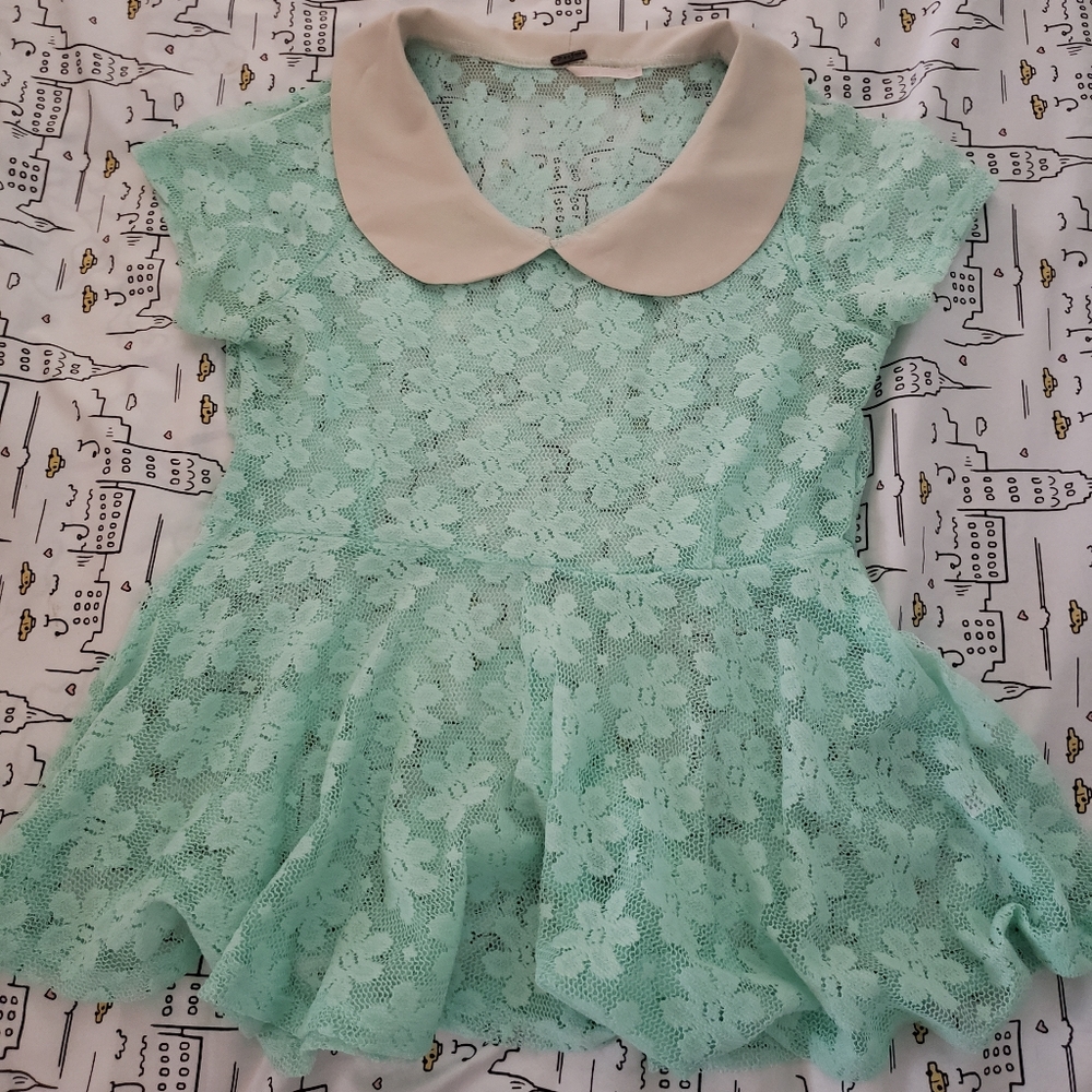 Lace top with ruffle